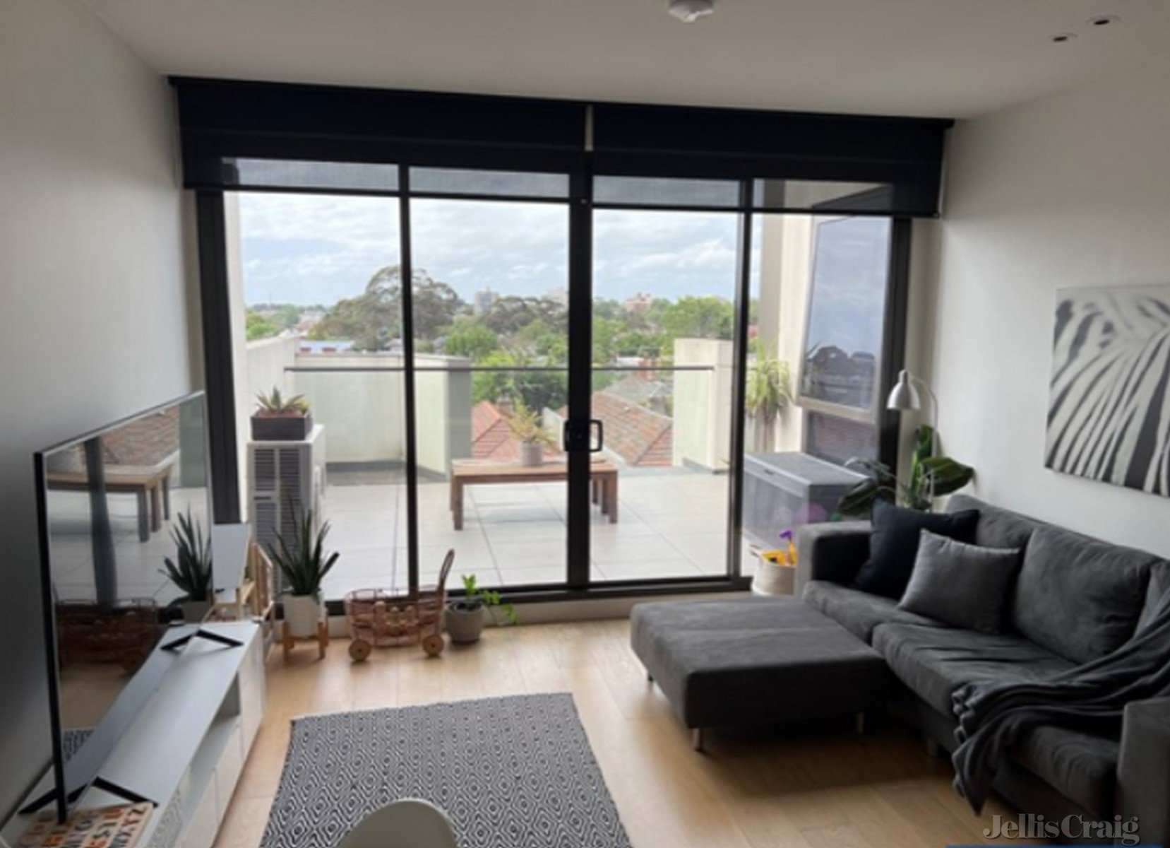 323/471 Malvern Road, South Yarra image 1