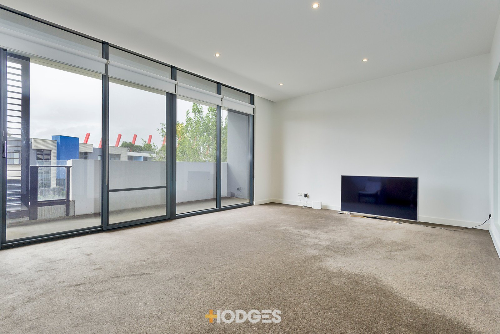 323/66 Mt Alexander Road, Travancore image 3