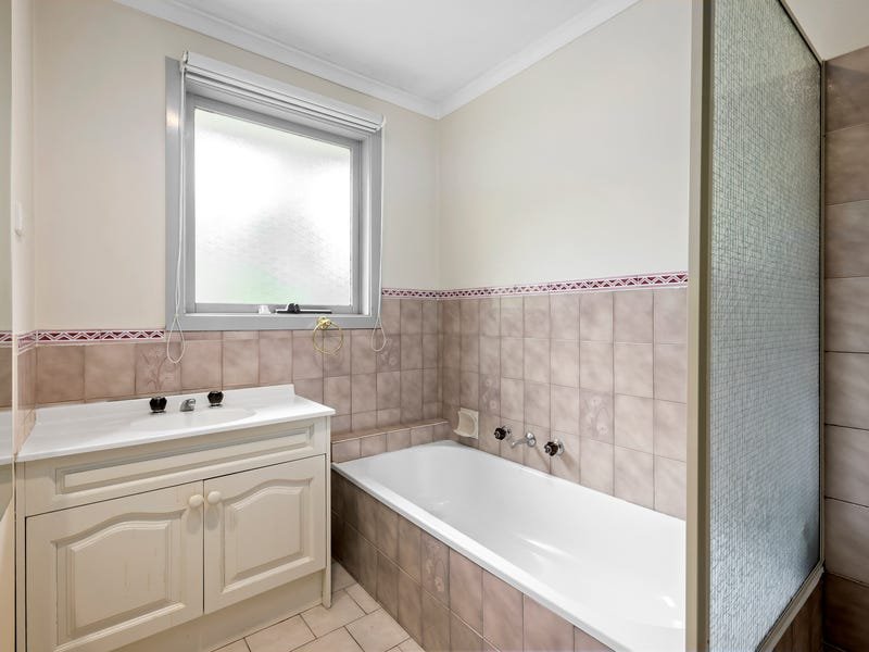 Property Gallery Thumbnail 8