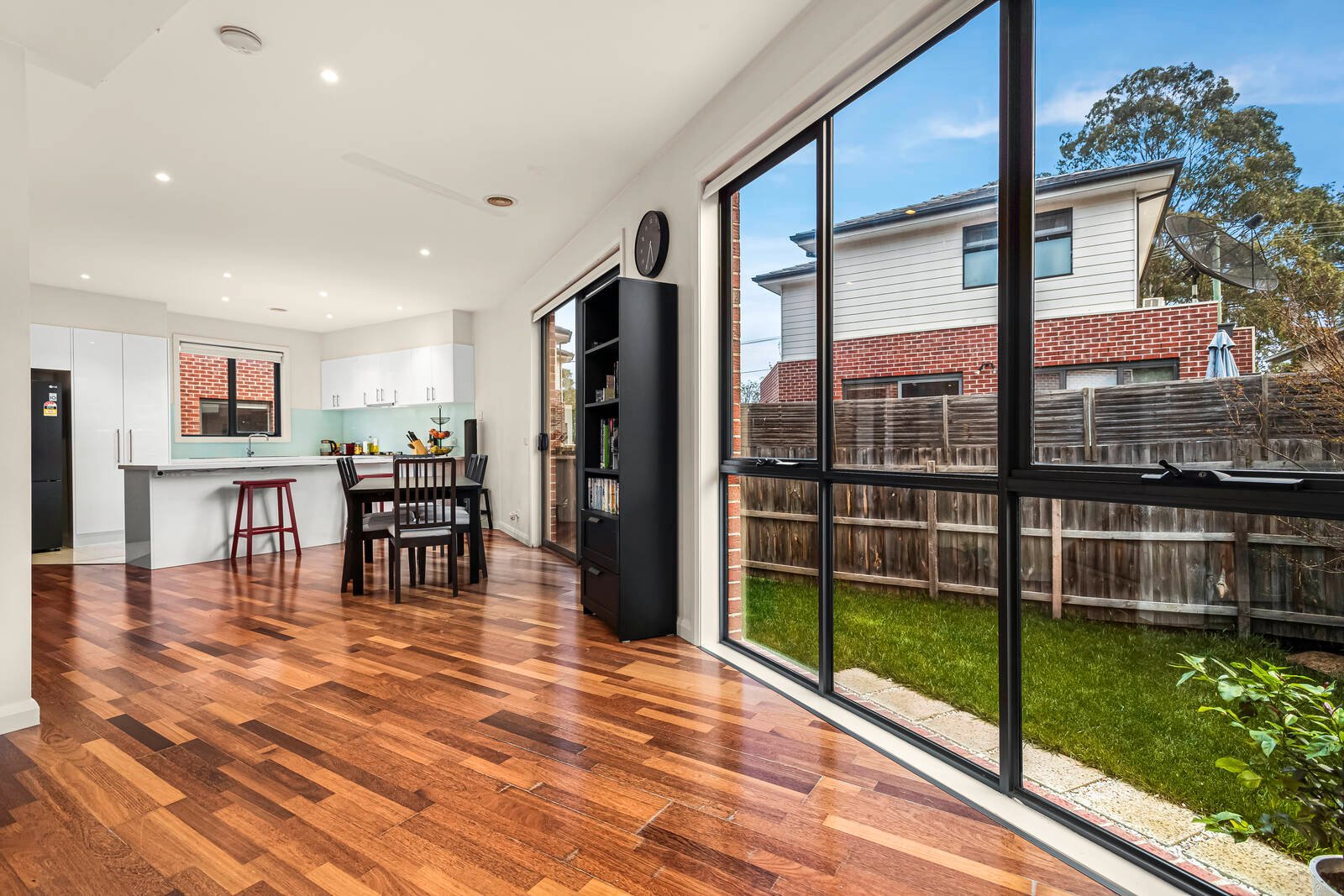 Property Gallery Thumbnail 7