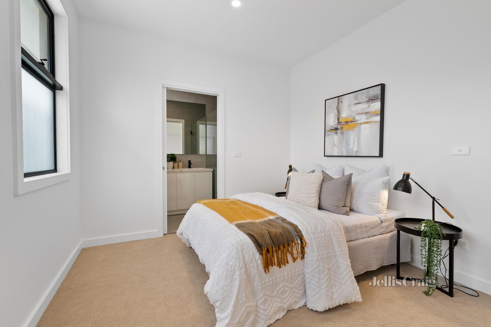 3/24 Botanic Drive, Glen Waverley image 6