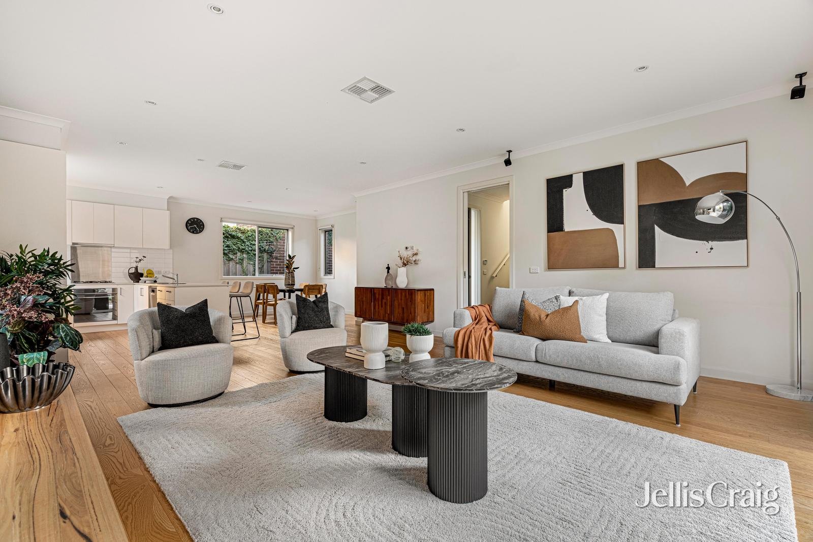 3/24 Jean Street, Cheltenham image 2