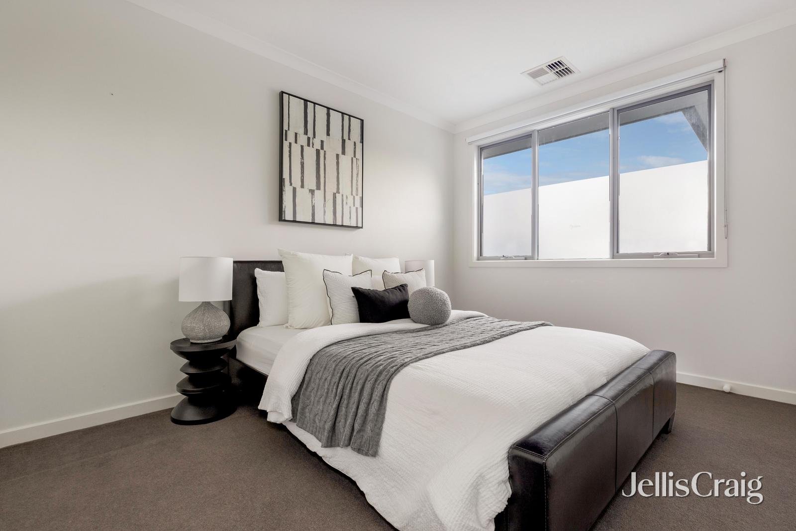 3/24 Jean Street, Cheltenham image 7