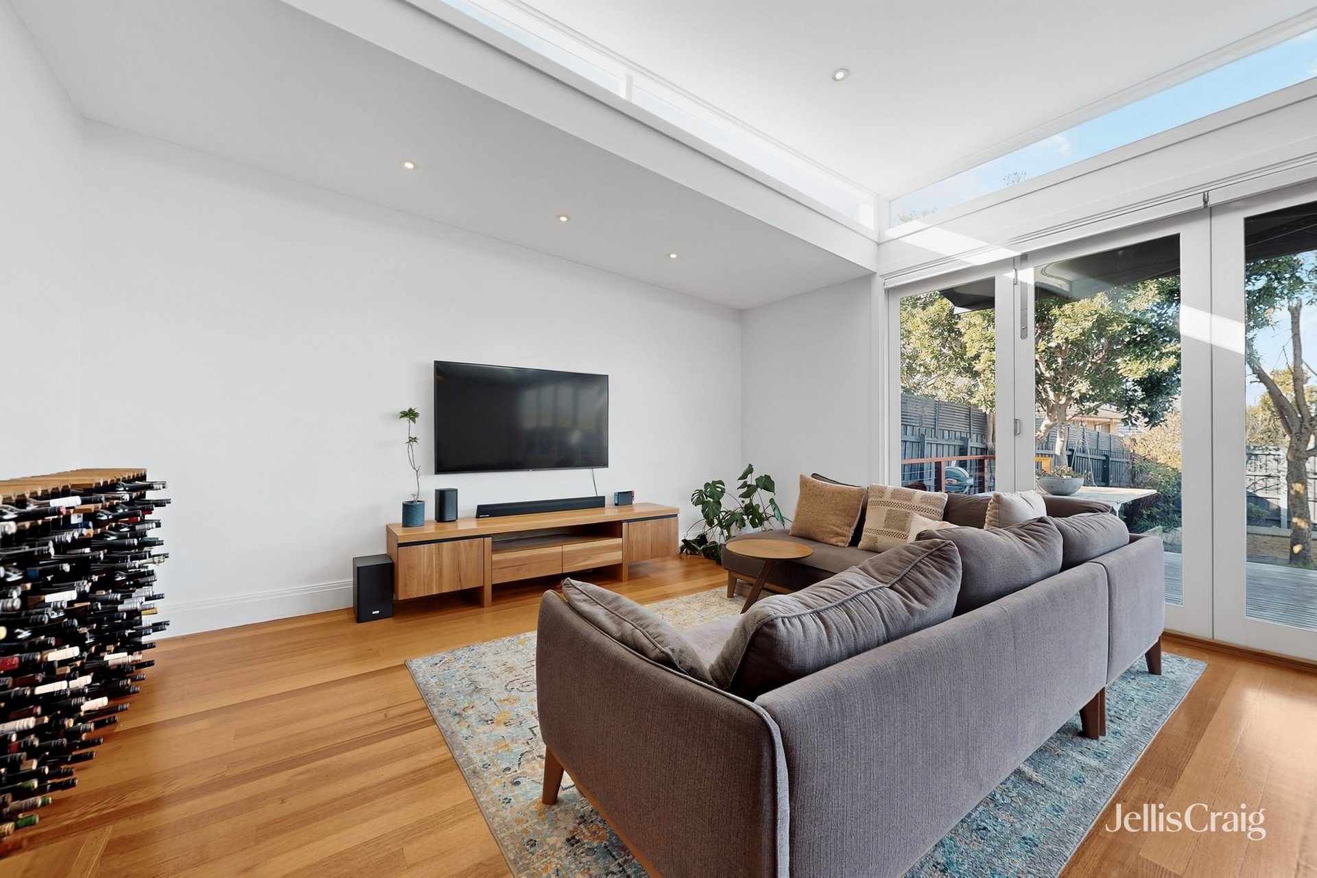 324 Koornang Road, Carnegie image 2