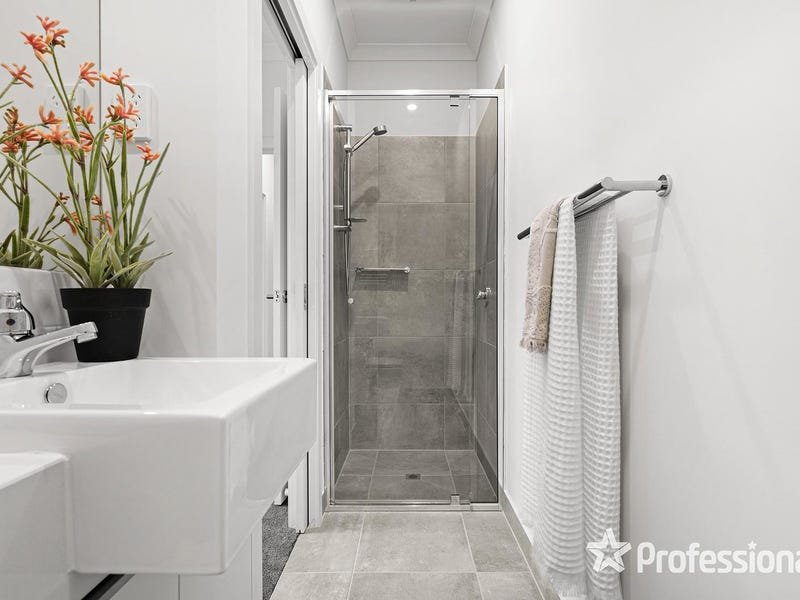 3/24 Reay Road, Mooroolbark image 11