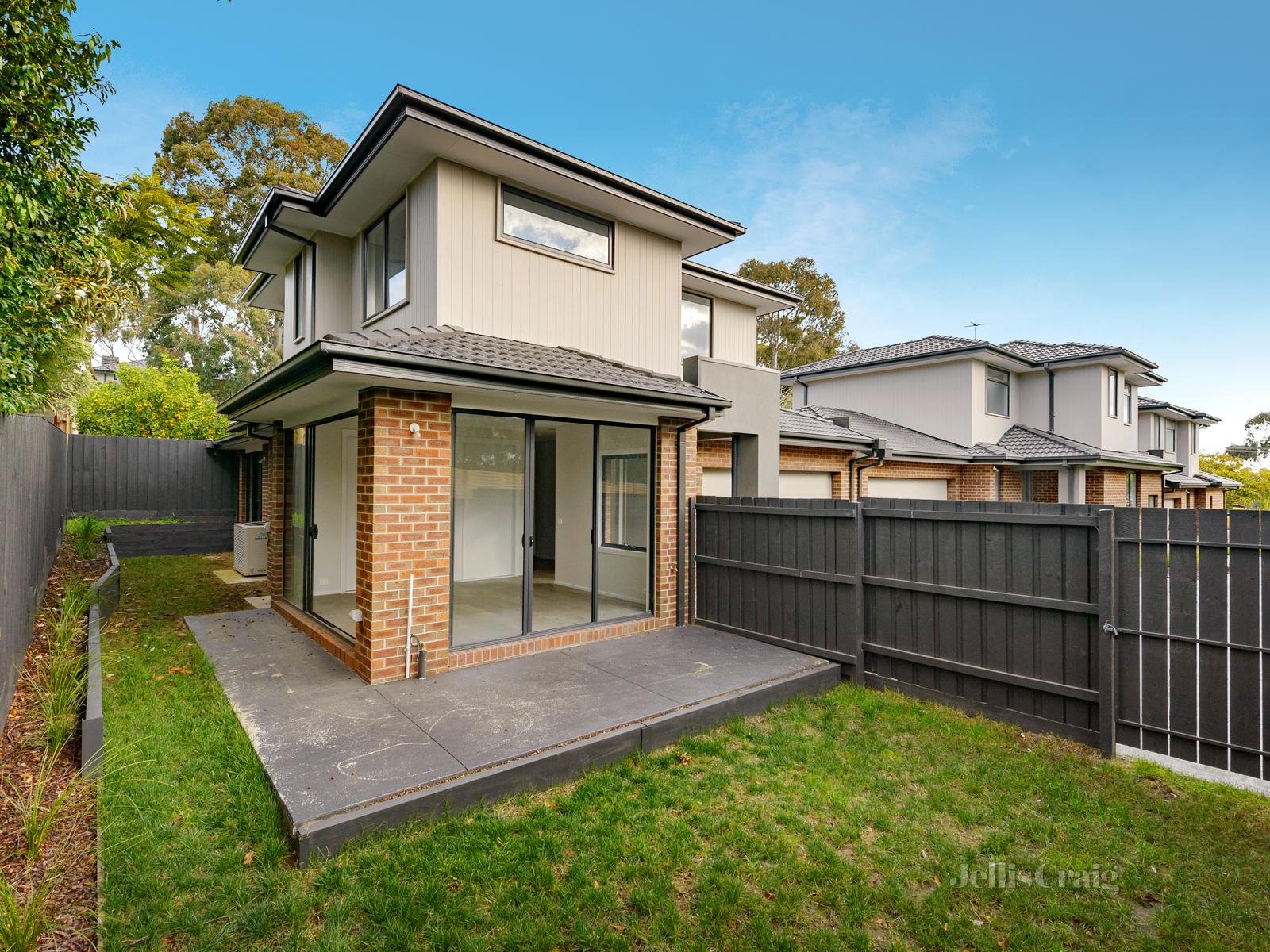 3/24 Roland Street, Mount Waverley image 8