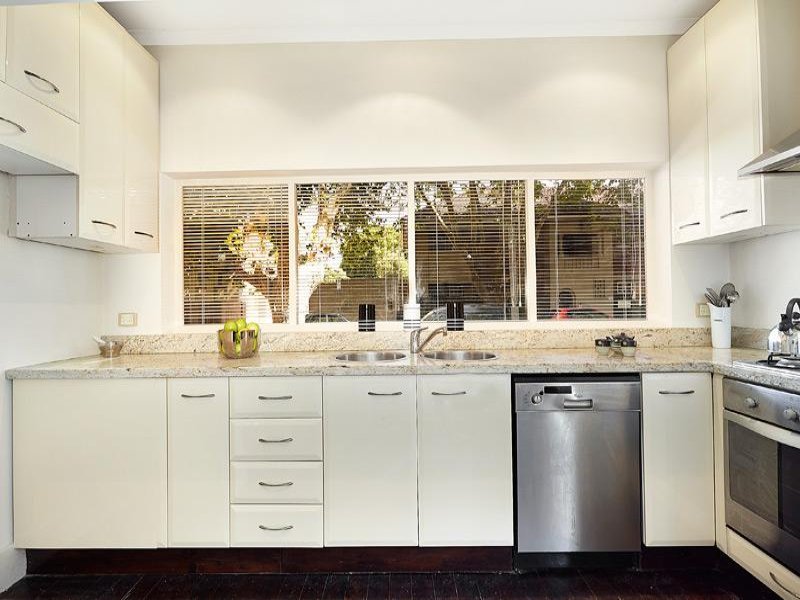 Property Gallery Thumbnail 5