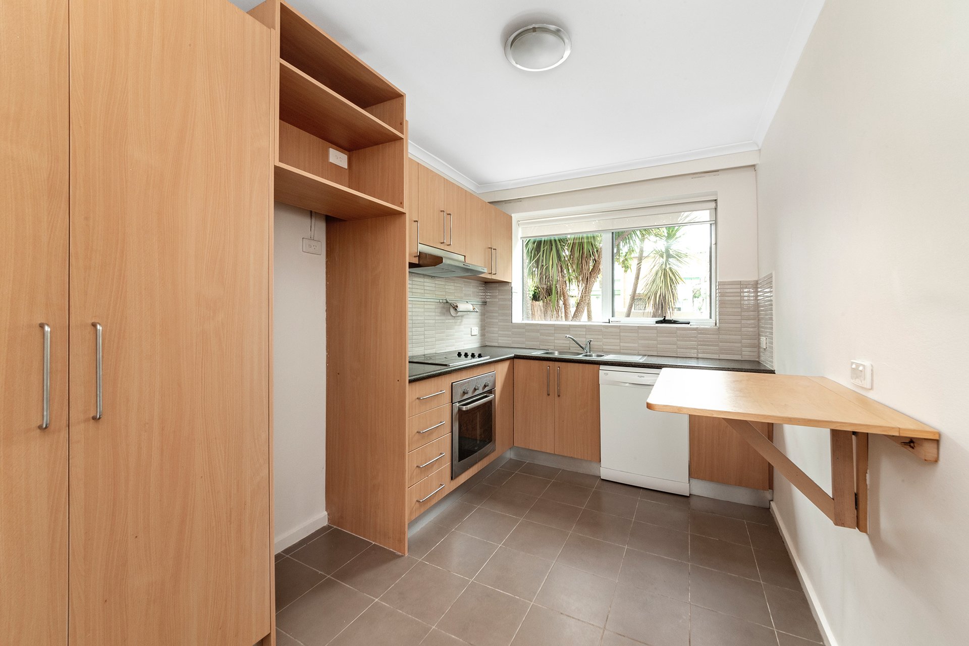 3 / 24 Thomas Street Brighton East