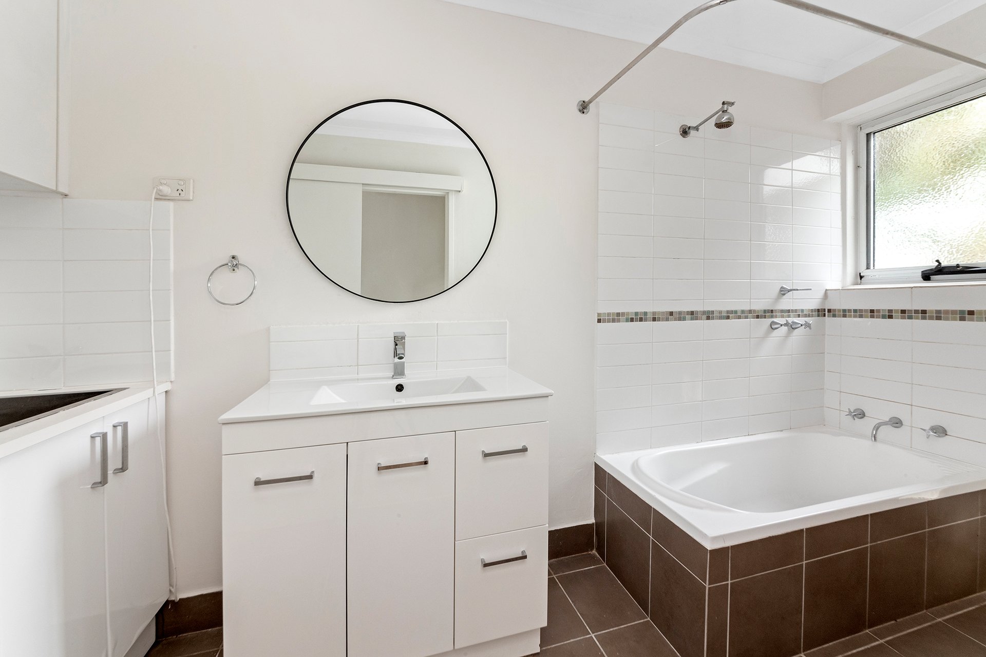 3 / 24 Thomas Street Brighton East