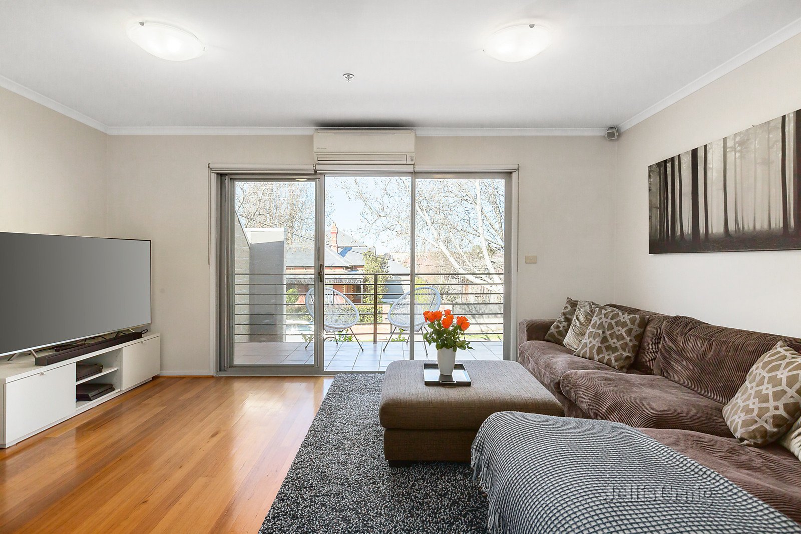 3/24 Valentine Grove, Armadale image 1