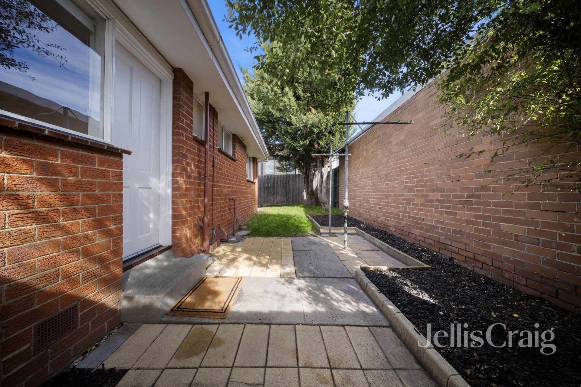 3/24 Warren Road, Cheltenham image 7