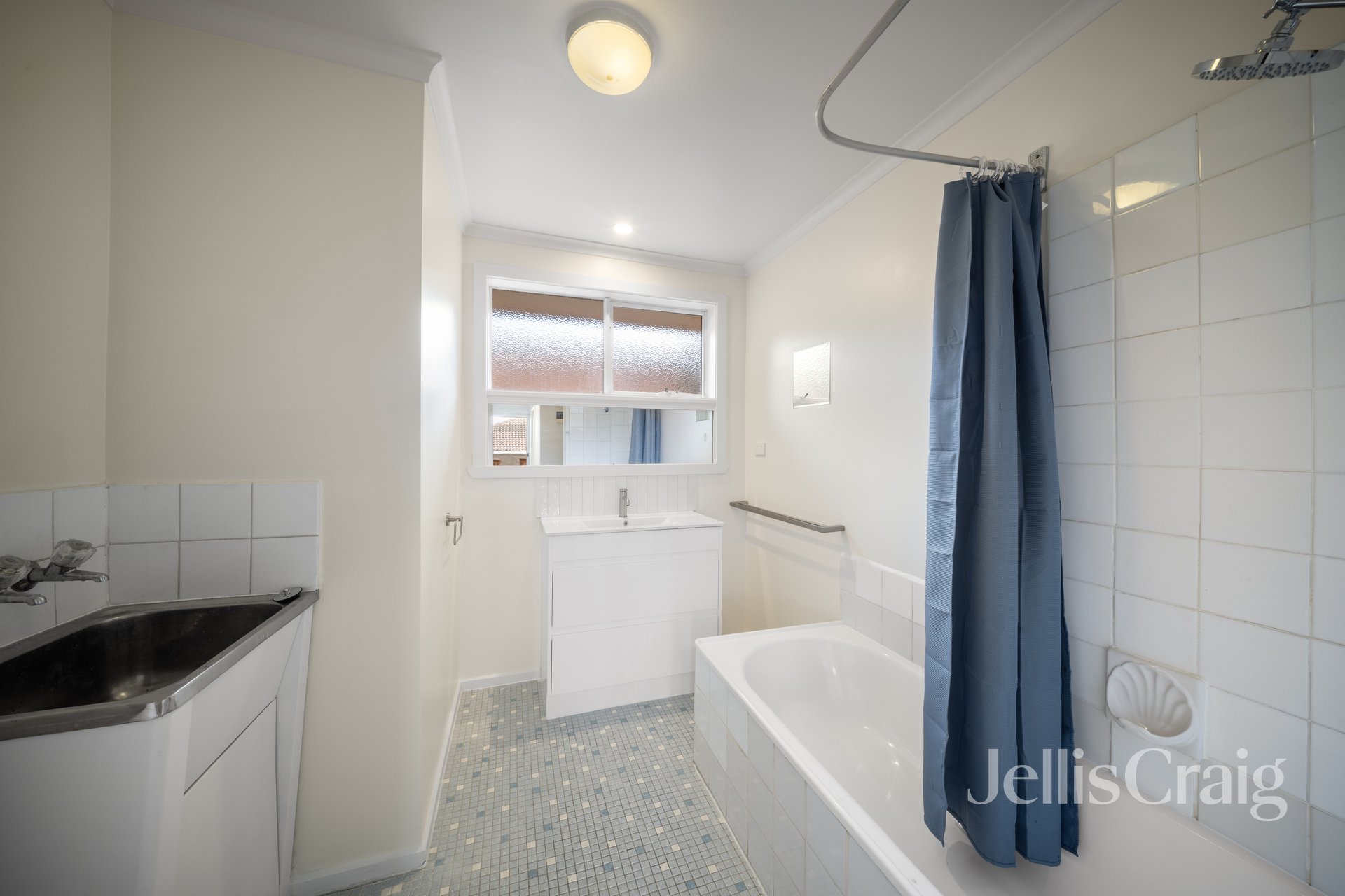 3/24 Warren Road, Cheltenham image 6