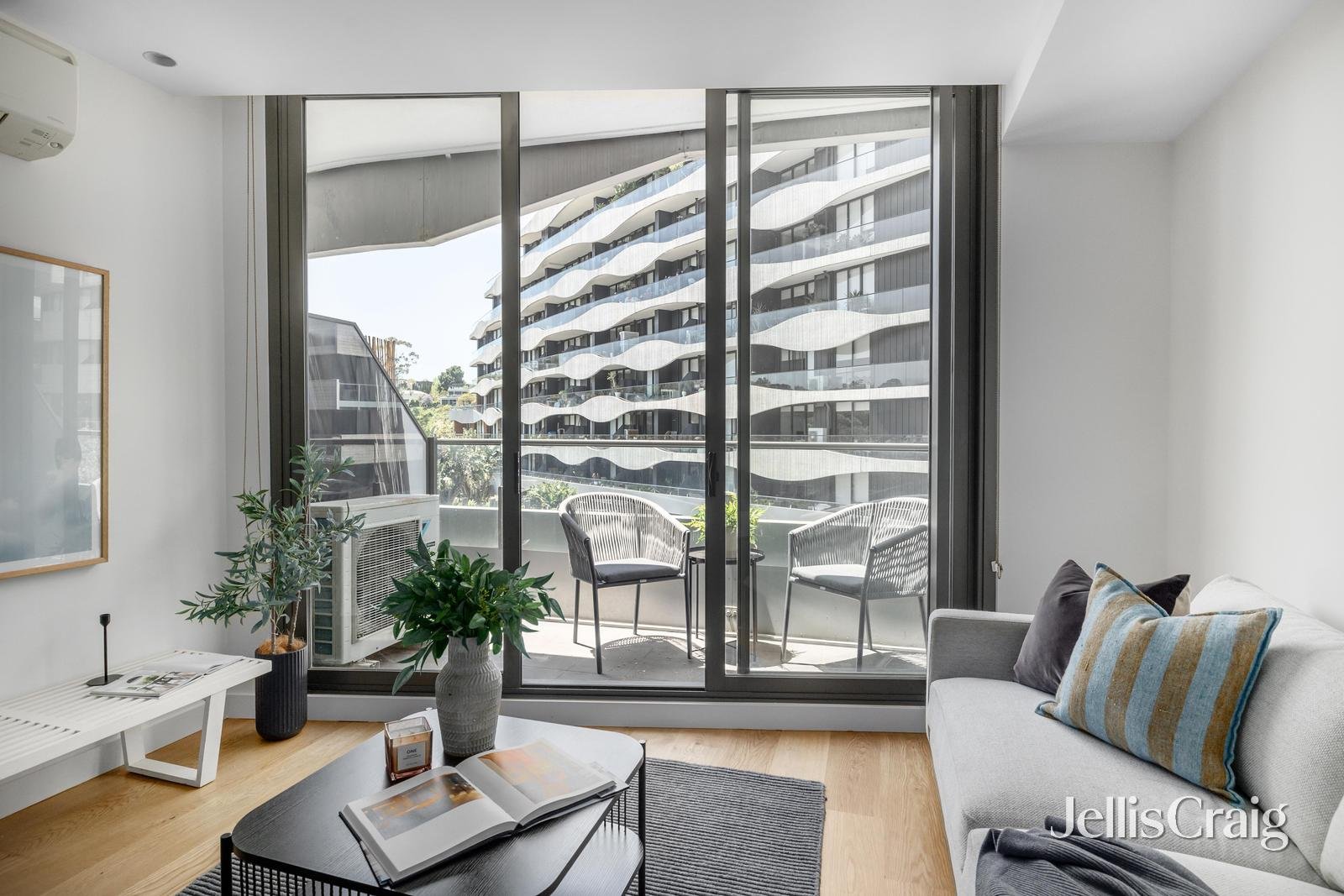 324/1 Acacia Place, Abbotsford image 3