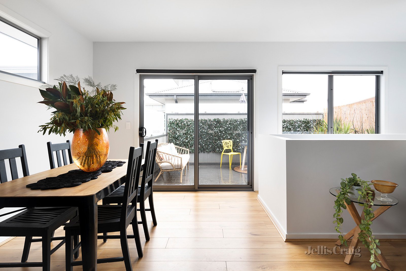 3/241 Heidelberg Road, Northcote image 2