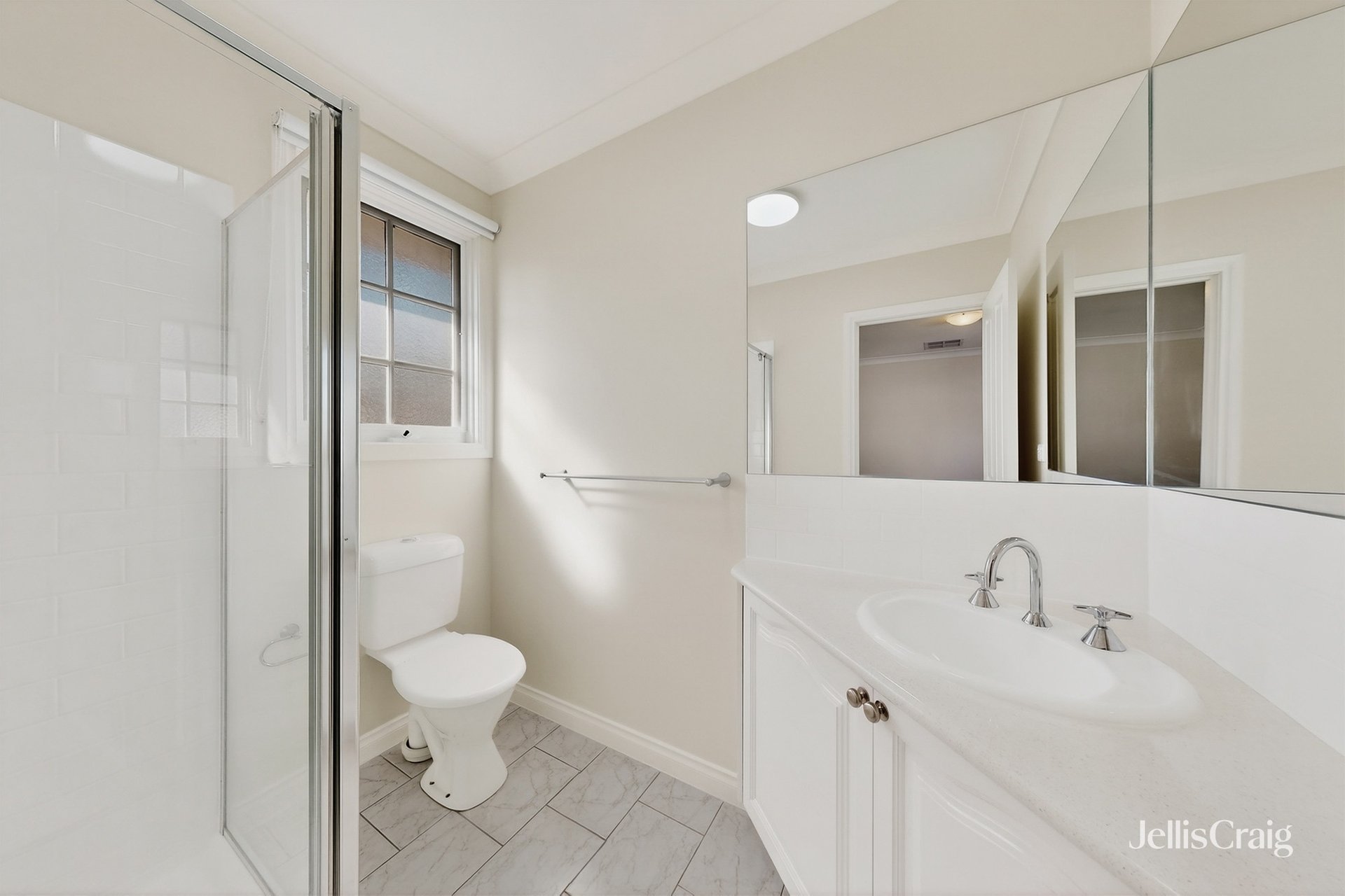 3/241 Mont Albert Road, Surrey&nbsp;Hills image 7