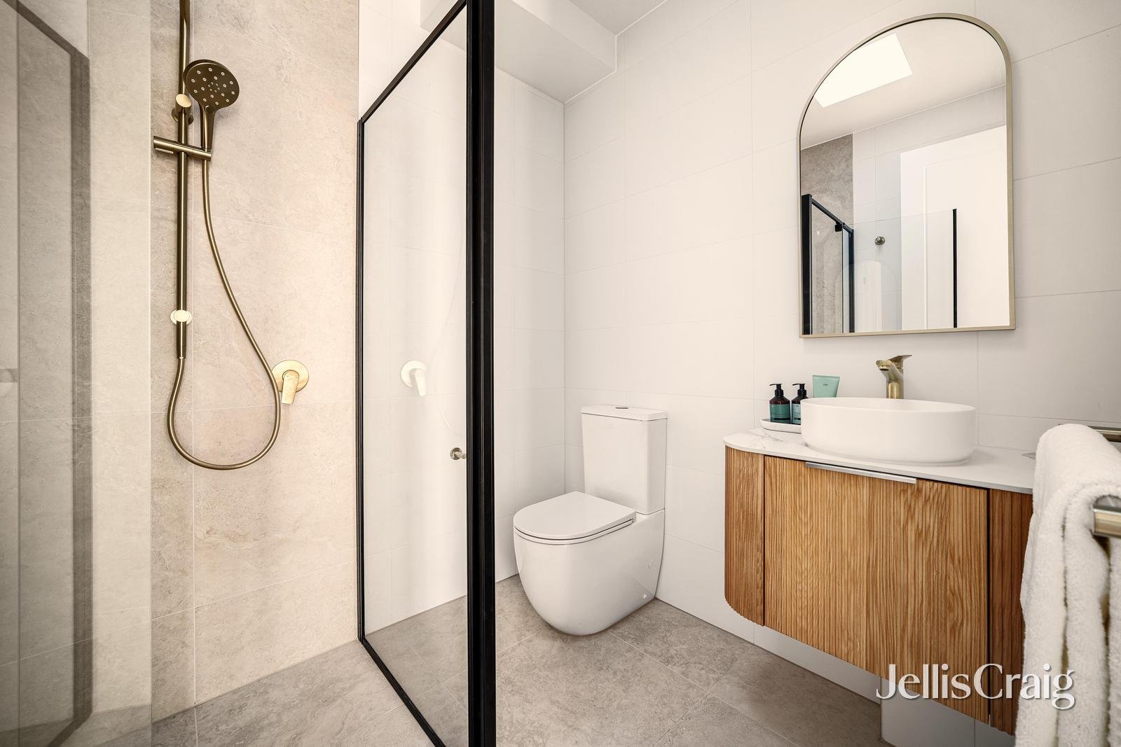 3/241 Nepean Highway, Seaford image 11