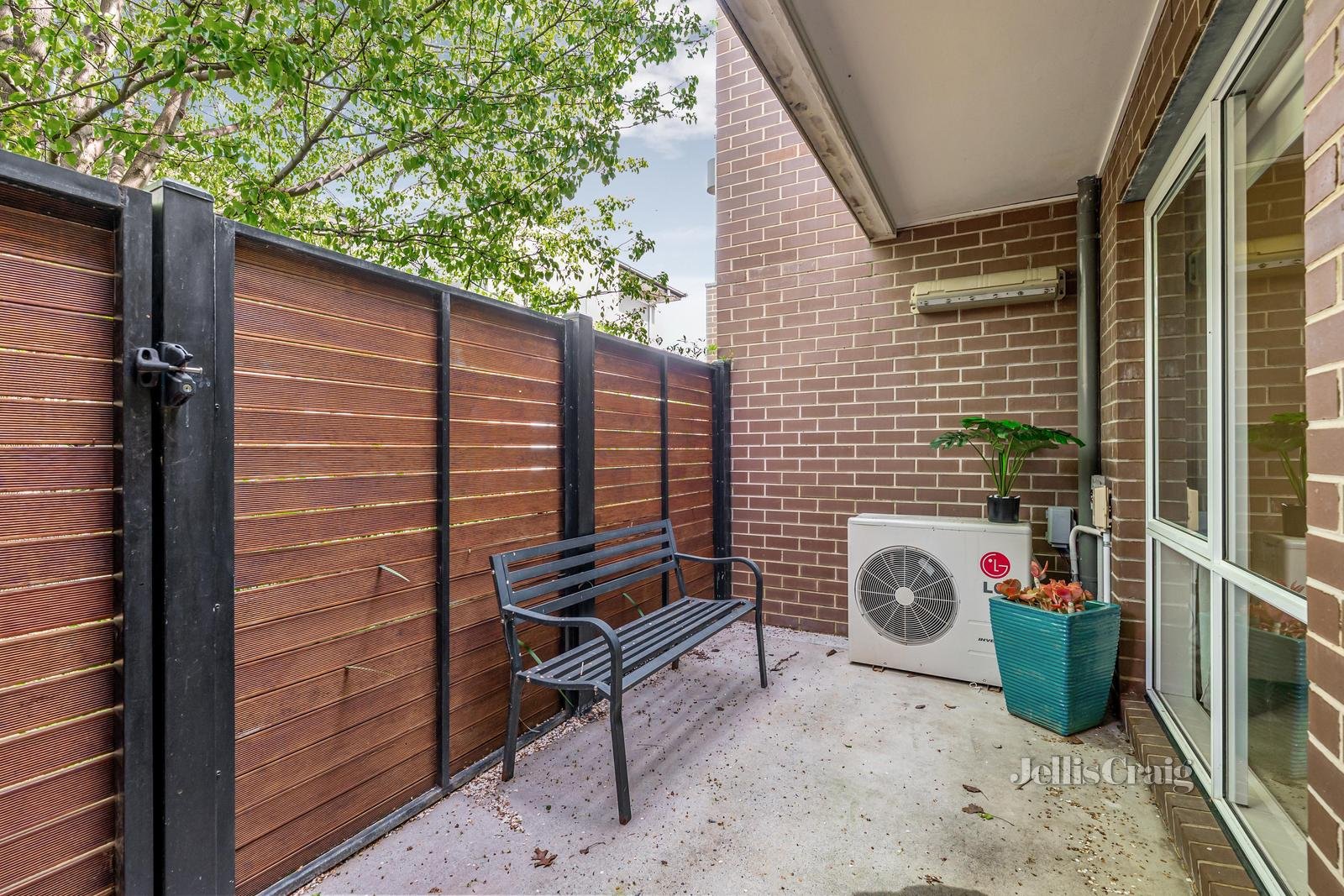 32/440 Stud Road, Wantirna South image 8