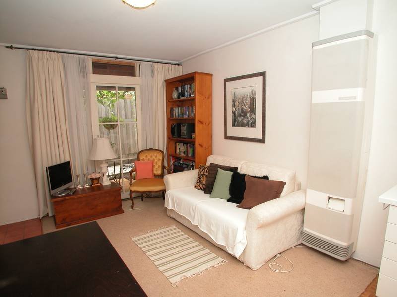 3/247 McKean Street, Fitzroy North image 3