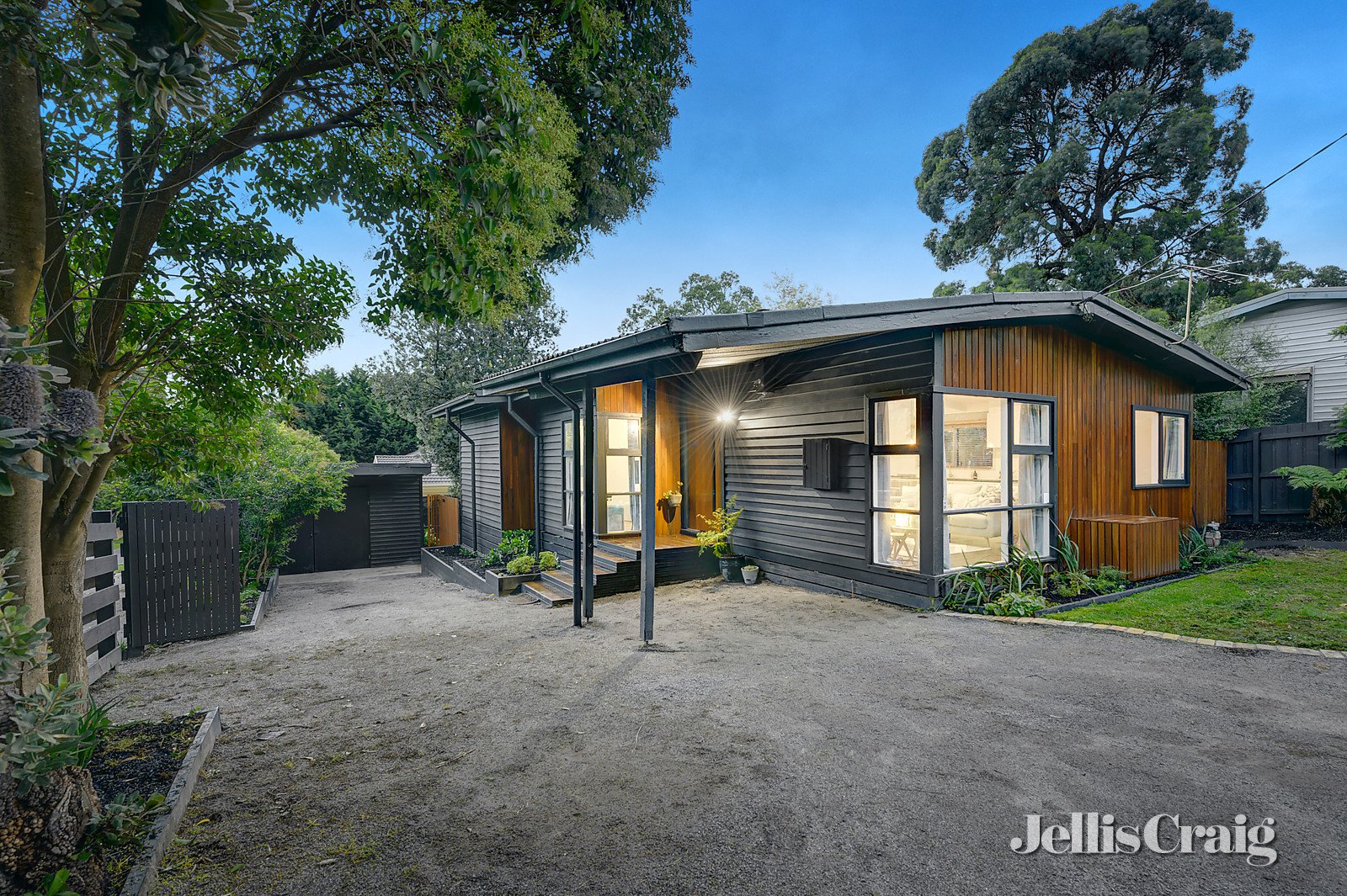 325 Forest Road, The Basin image 1