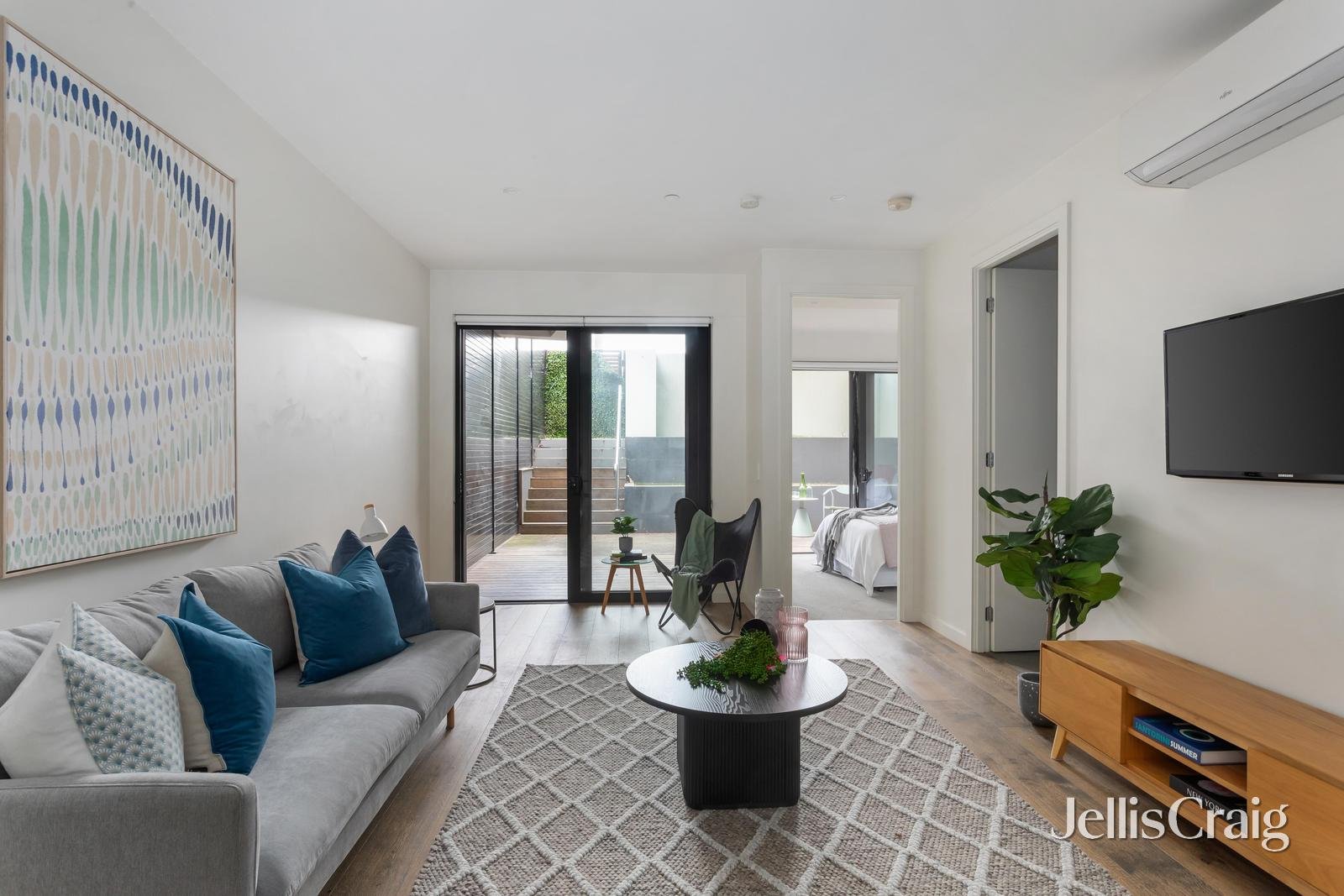 3/25 Nicholson Street, Bentleigh image 1