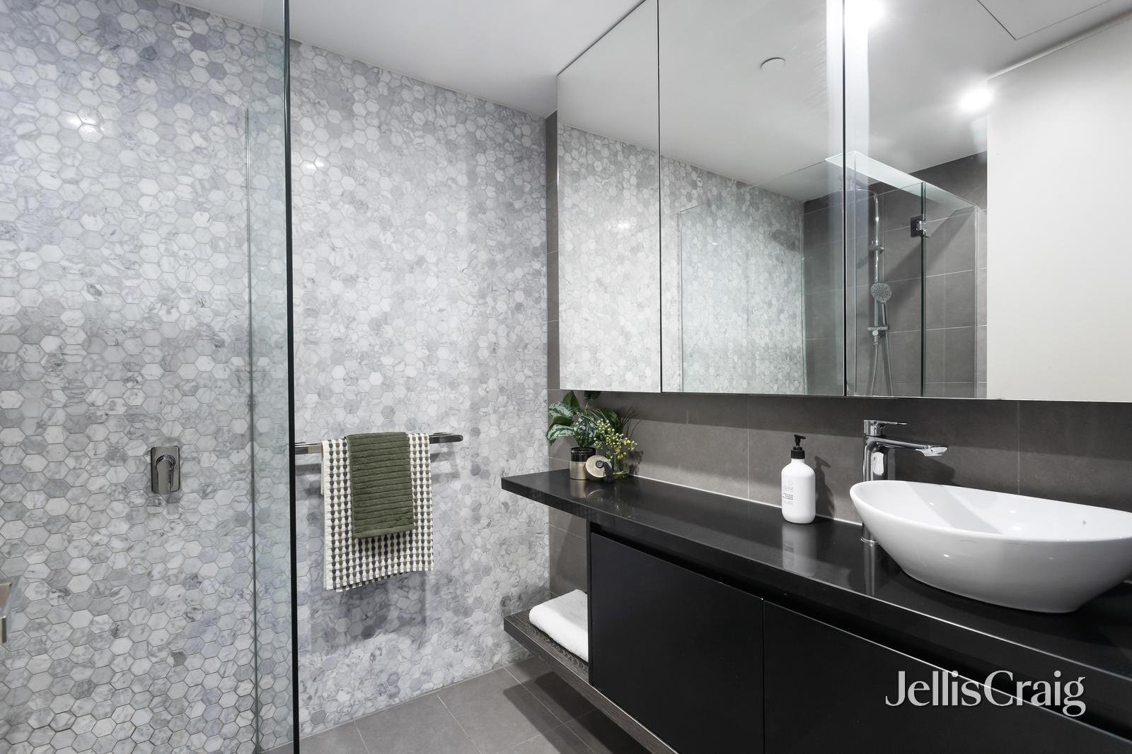 3/25 Nicholson Street, Bentleigh image 7