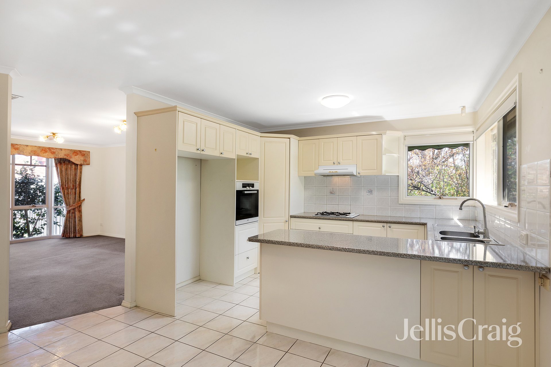 3/25 Pyalong Avenue, Rosanna image 3