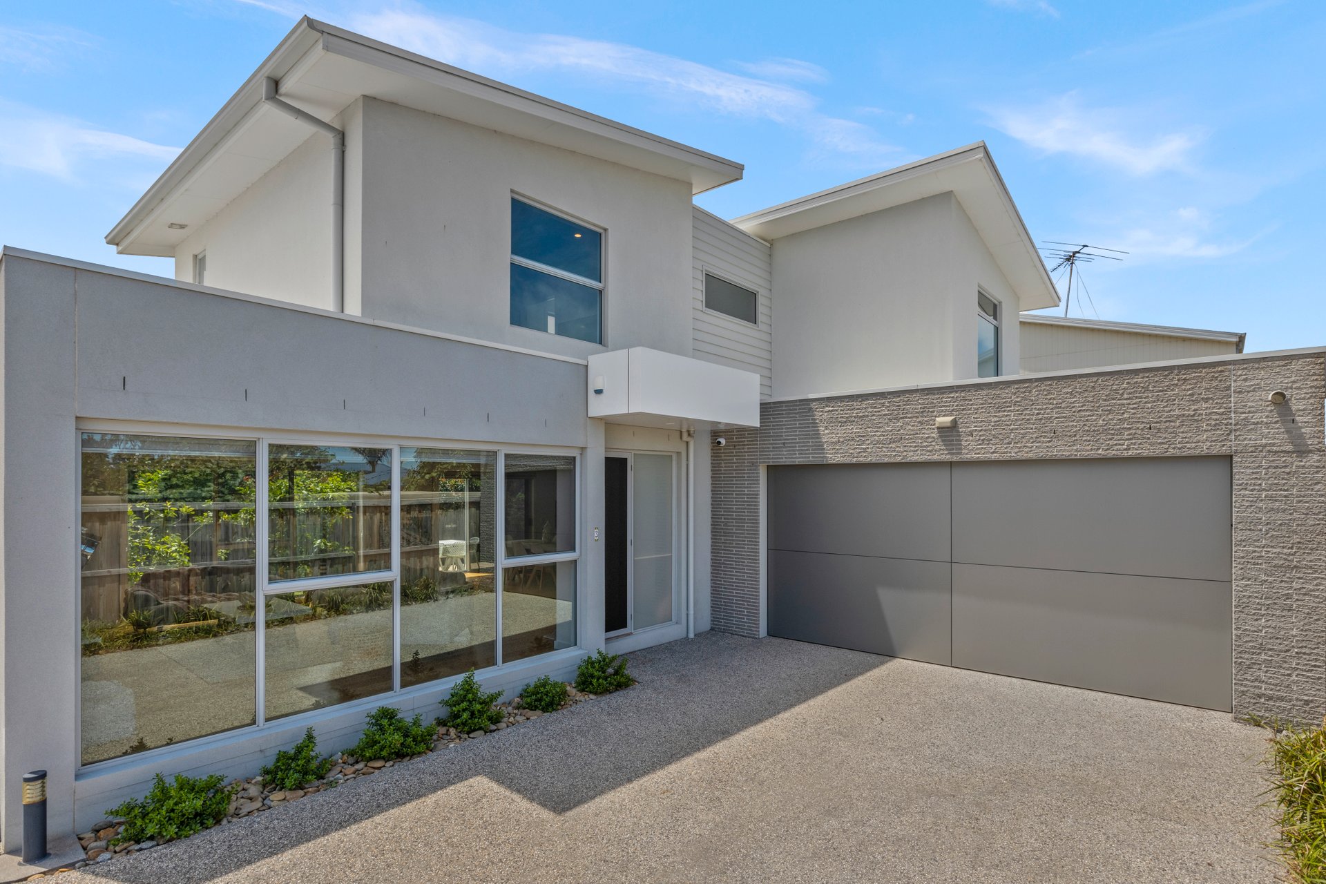 3/25 Turnberry Close, St Leonards image 1