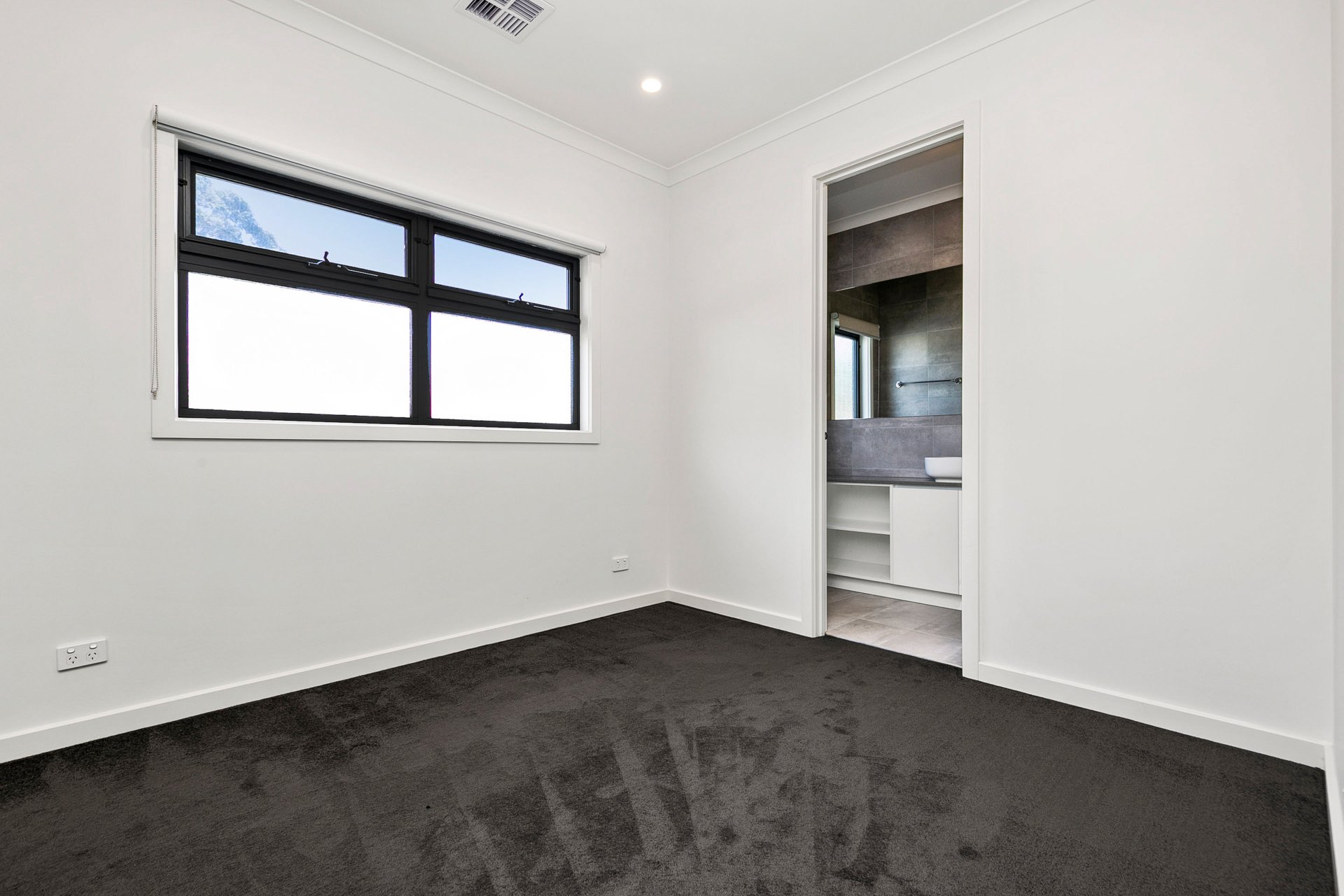 3/250 Middleborough Road, Blackburn image 4