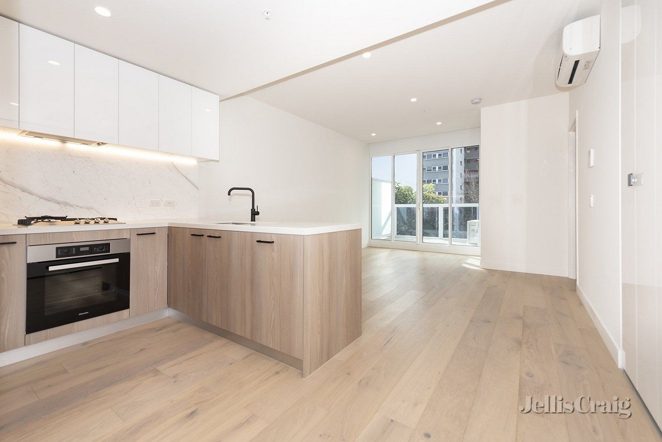 325/111 Canning Street, North Melbourne image 3