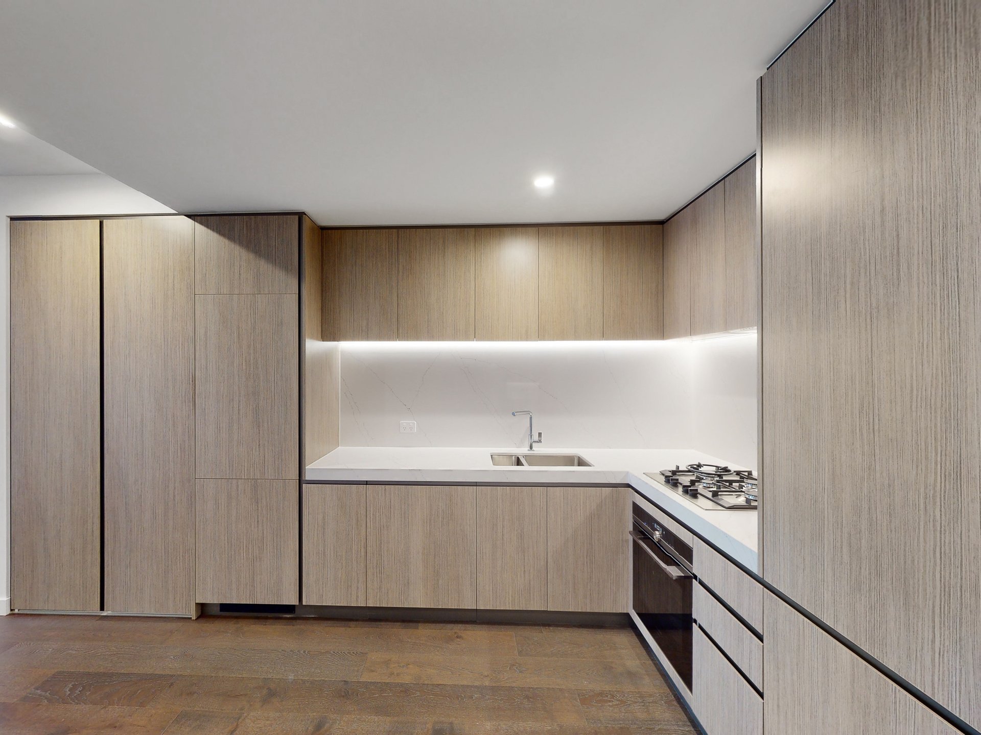 325/200 Burwood Road, Hawthorn image 2