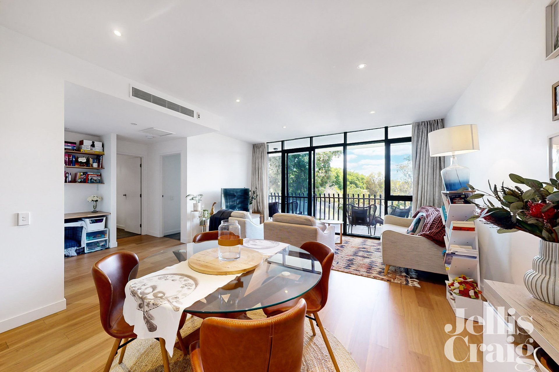 325/68 Mt Alexander Road, Travancore image 1