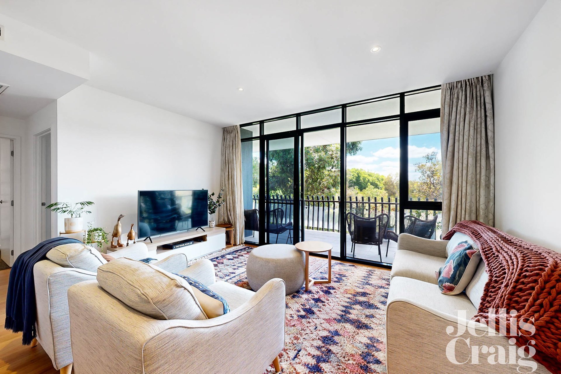 325/68 Mt Alexander Road, Travancore image 2