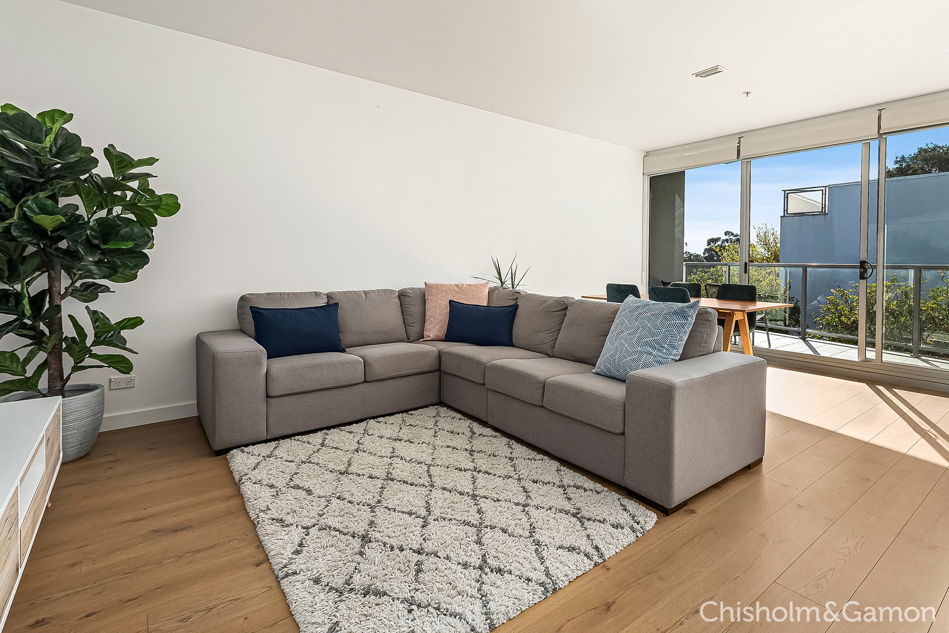 32/568 New Street, Brighton image 2