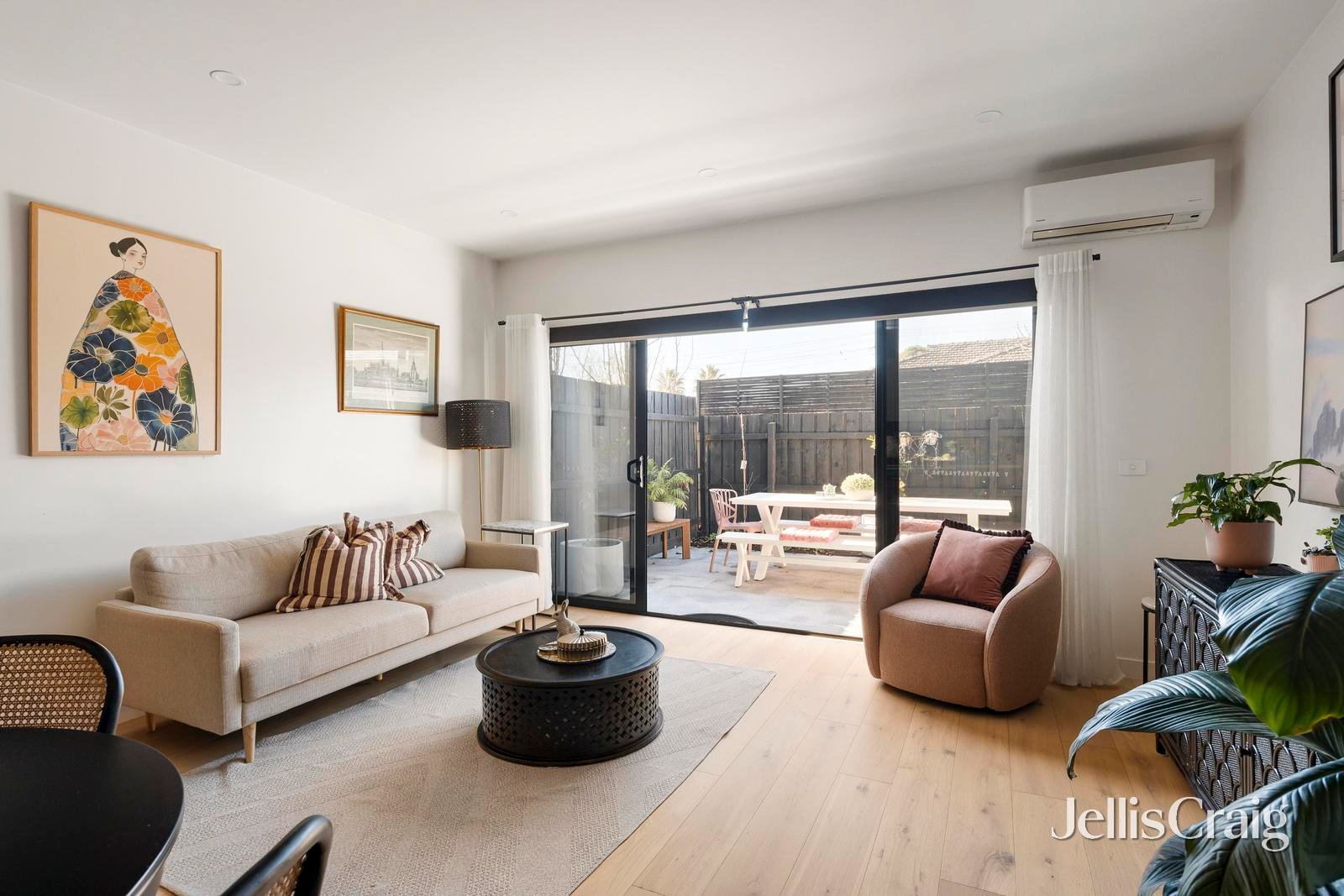 3/257 Gillies Street, Fairfield image 1