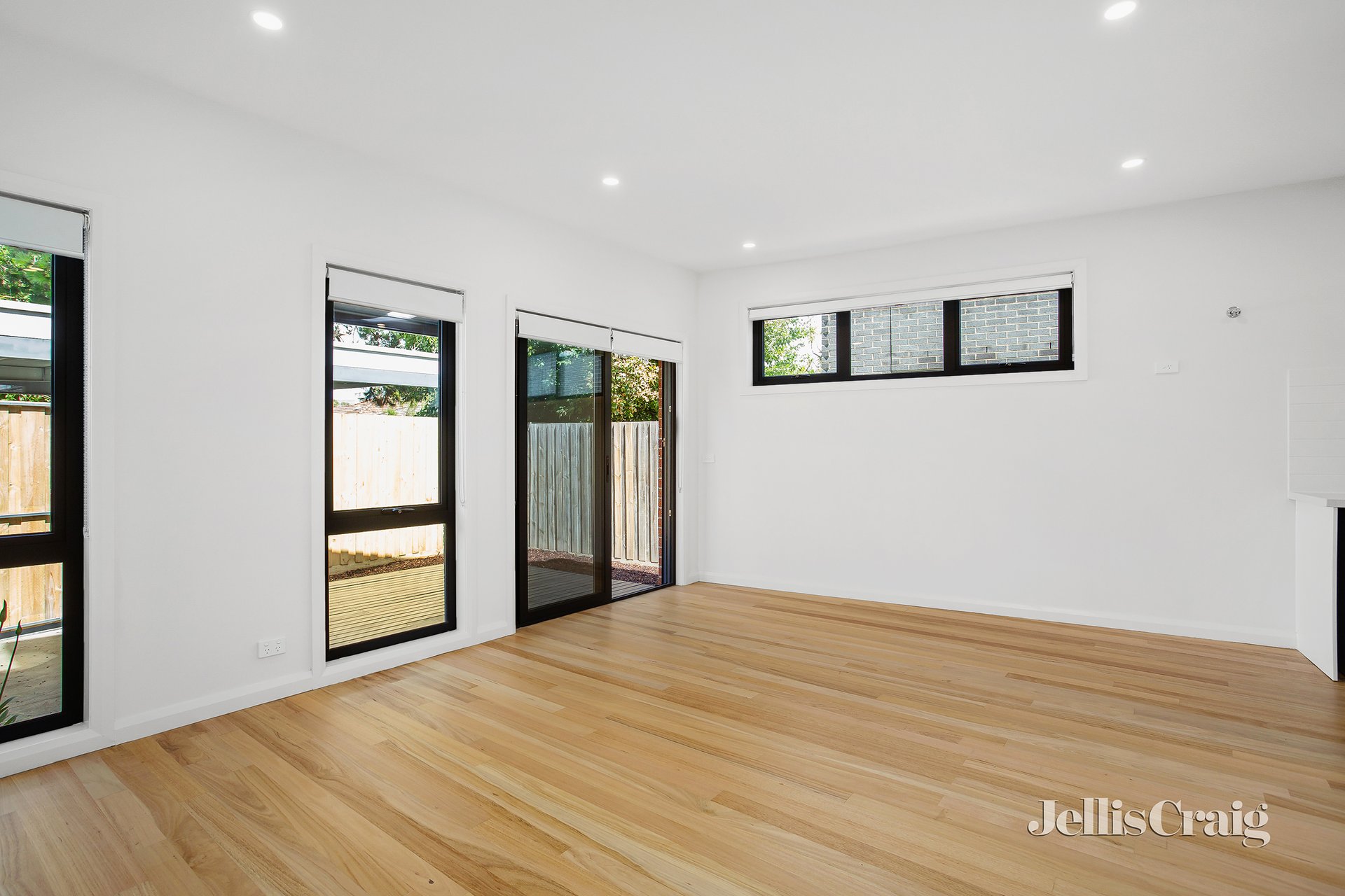 3/26 Blackwood Parade, Heidelberg West image 3