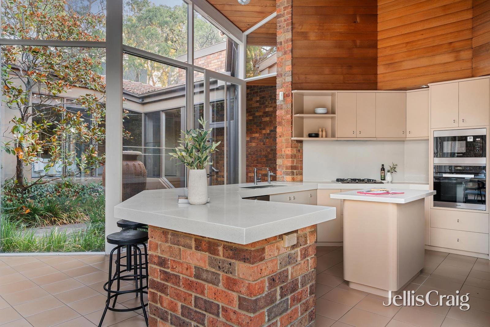 3/26 Diosma Road, Eltham image 5