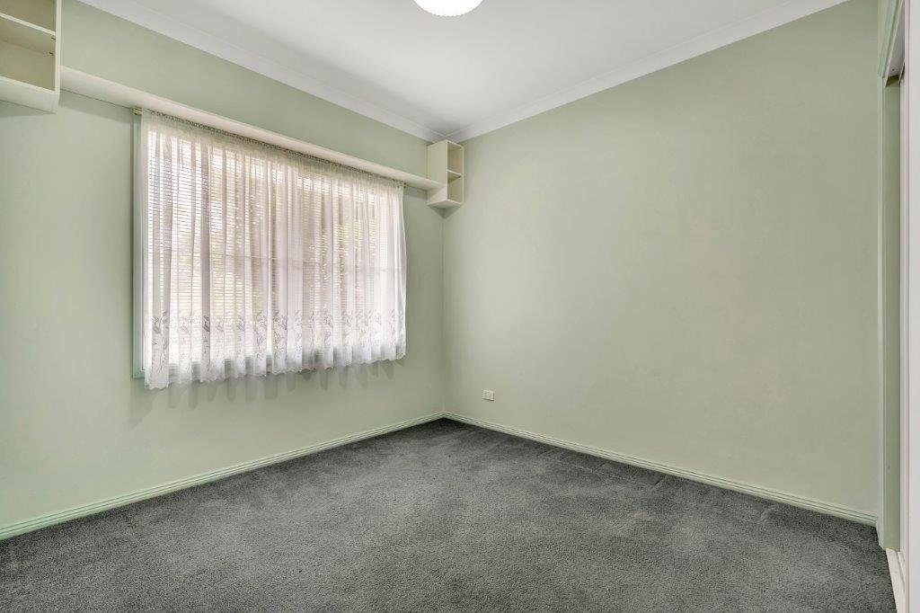 Property Gallery Thumbnail 9