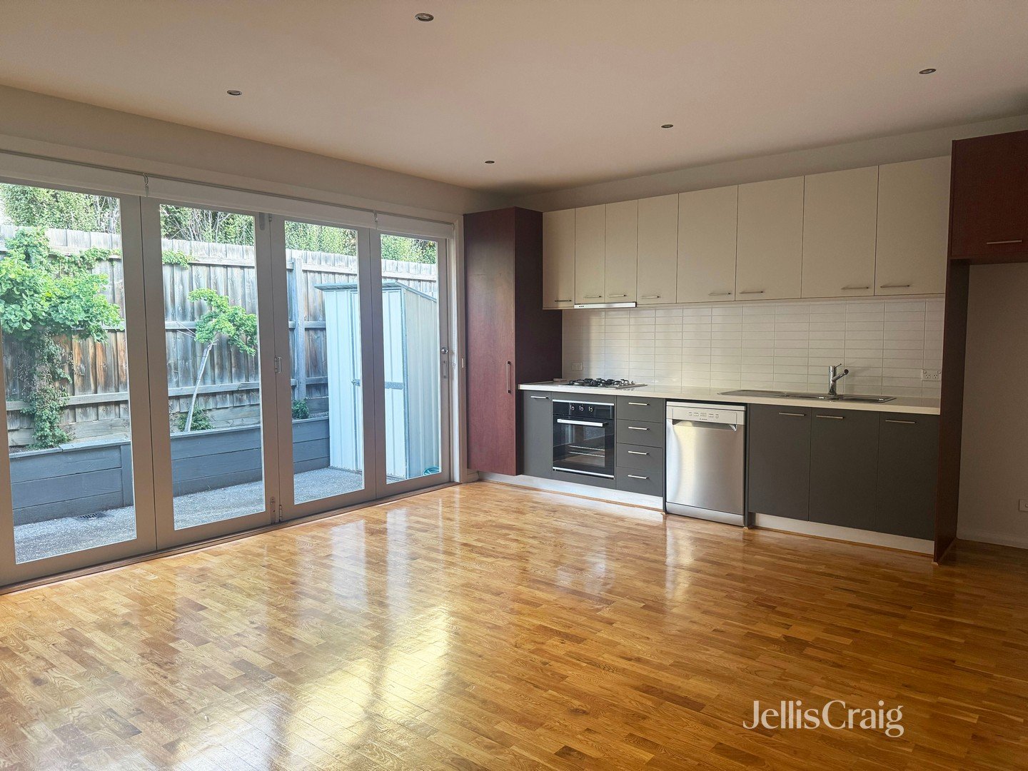 3/26 Livingstone Street, Ivanhoe image 1