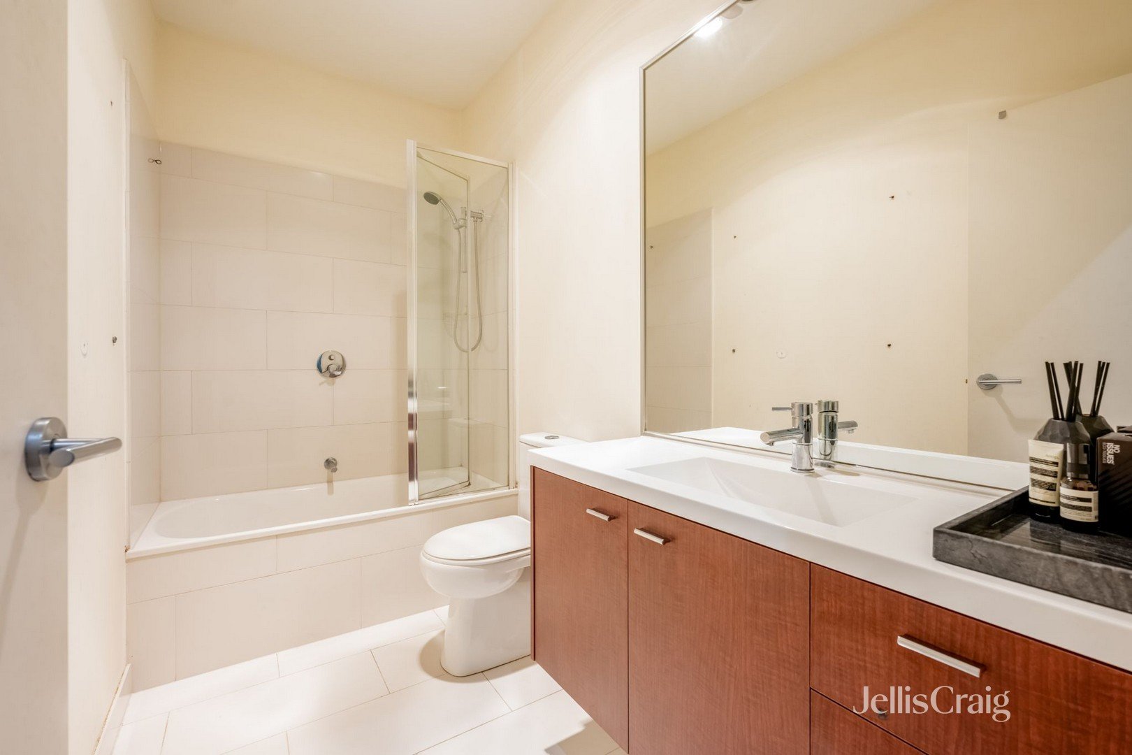 3/26 Livingstone Street, Ivanhoe image 4