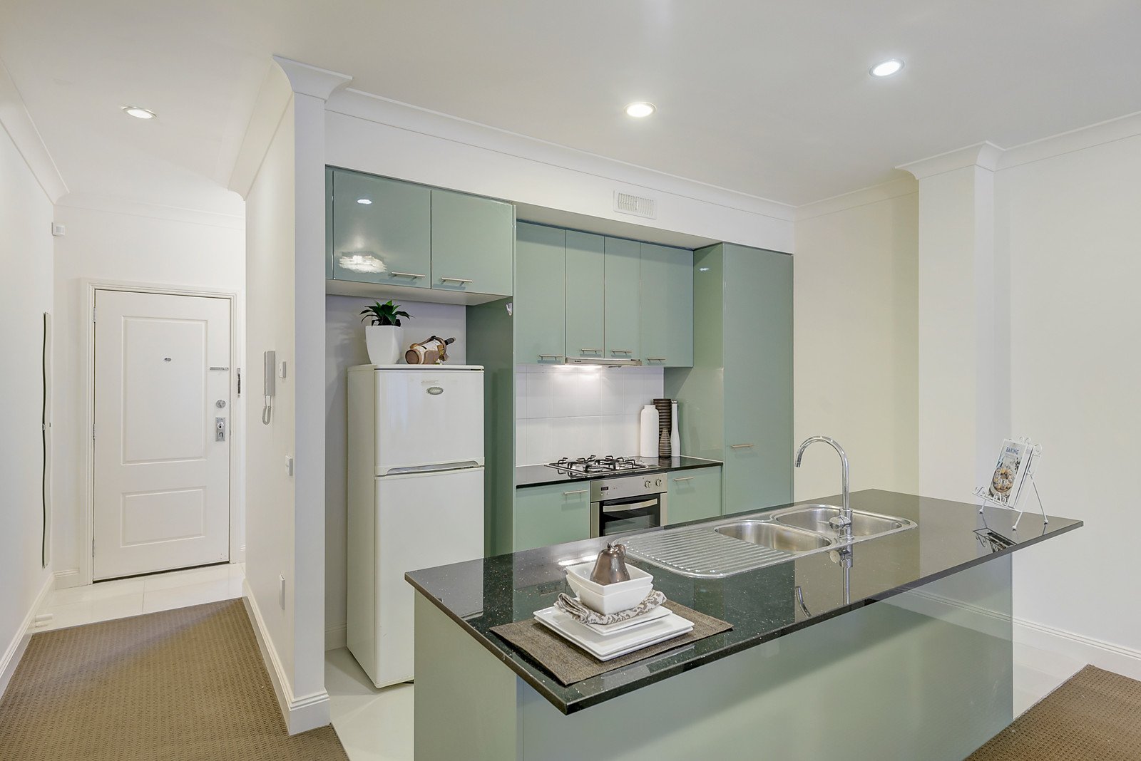 3/265 Canterbury Road, Forest Hill image 3