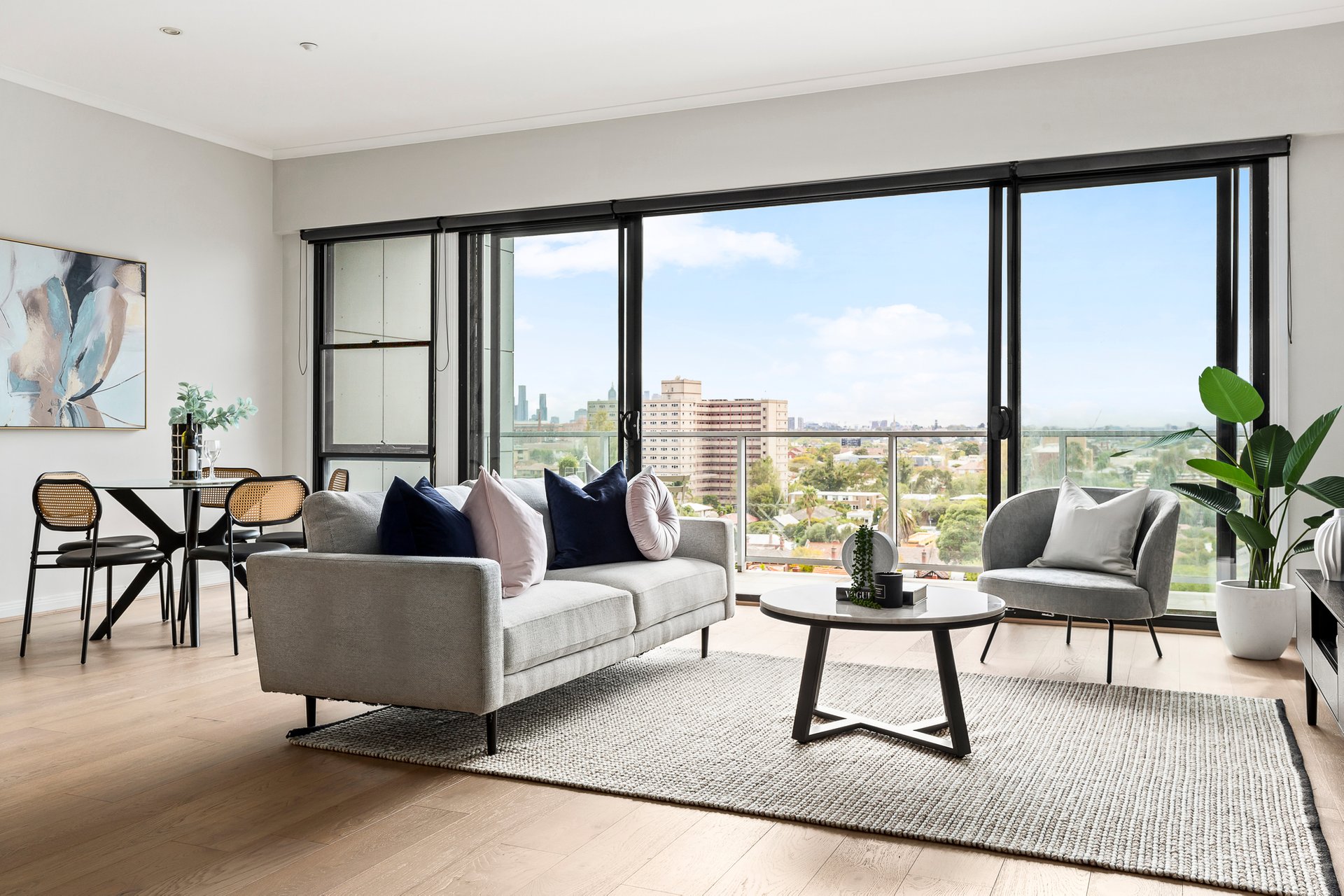 Property Gallery - Main Image