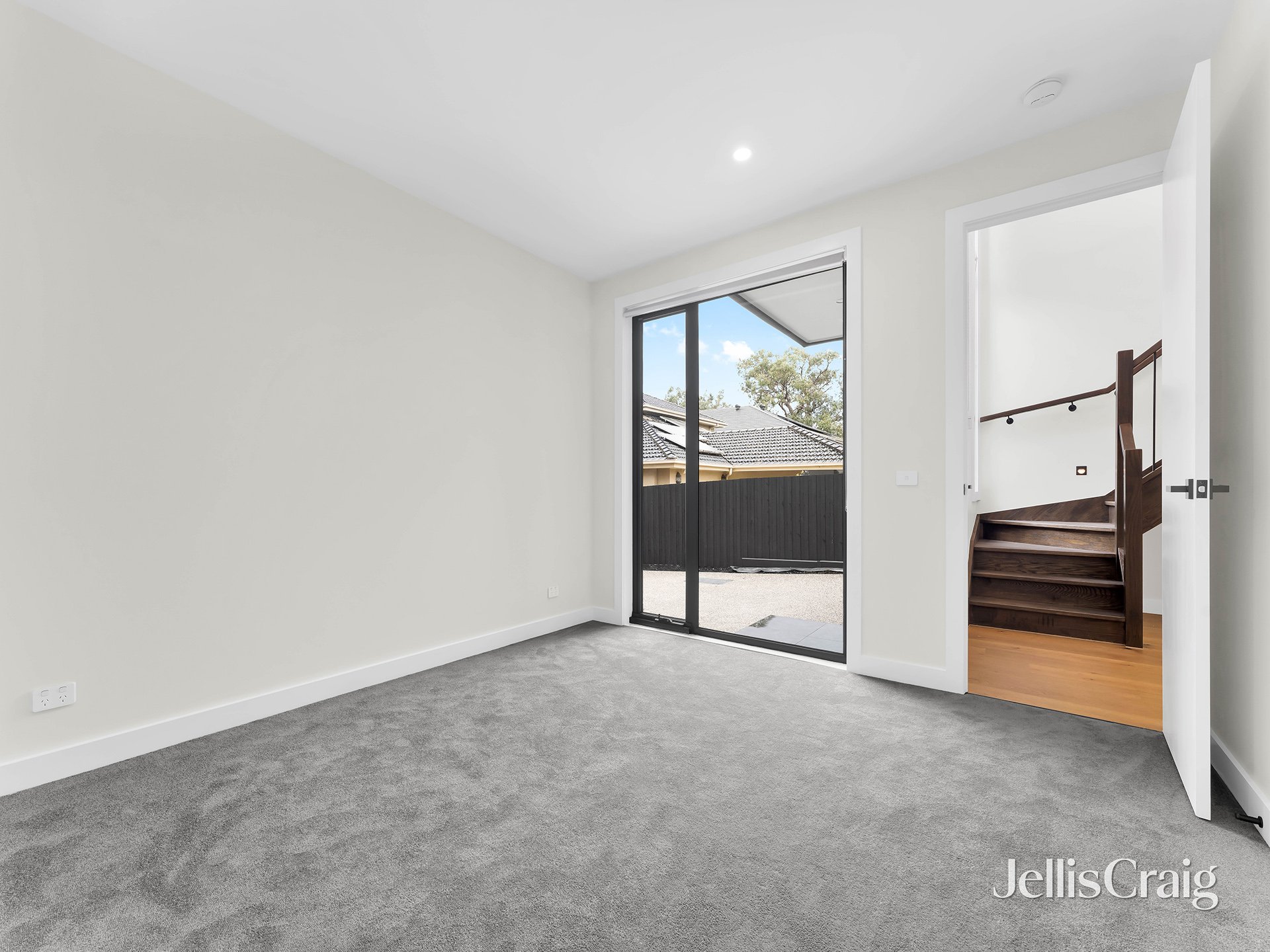 3/27 Adelaide Avenue, Mount&nbsp;Waverley image 6