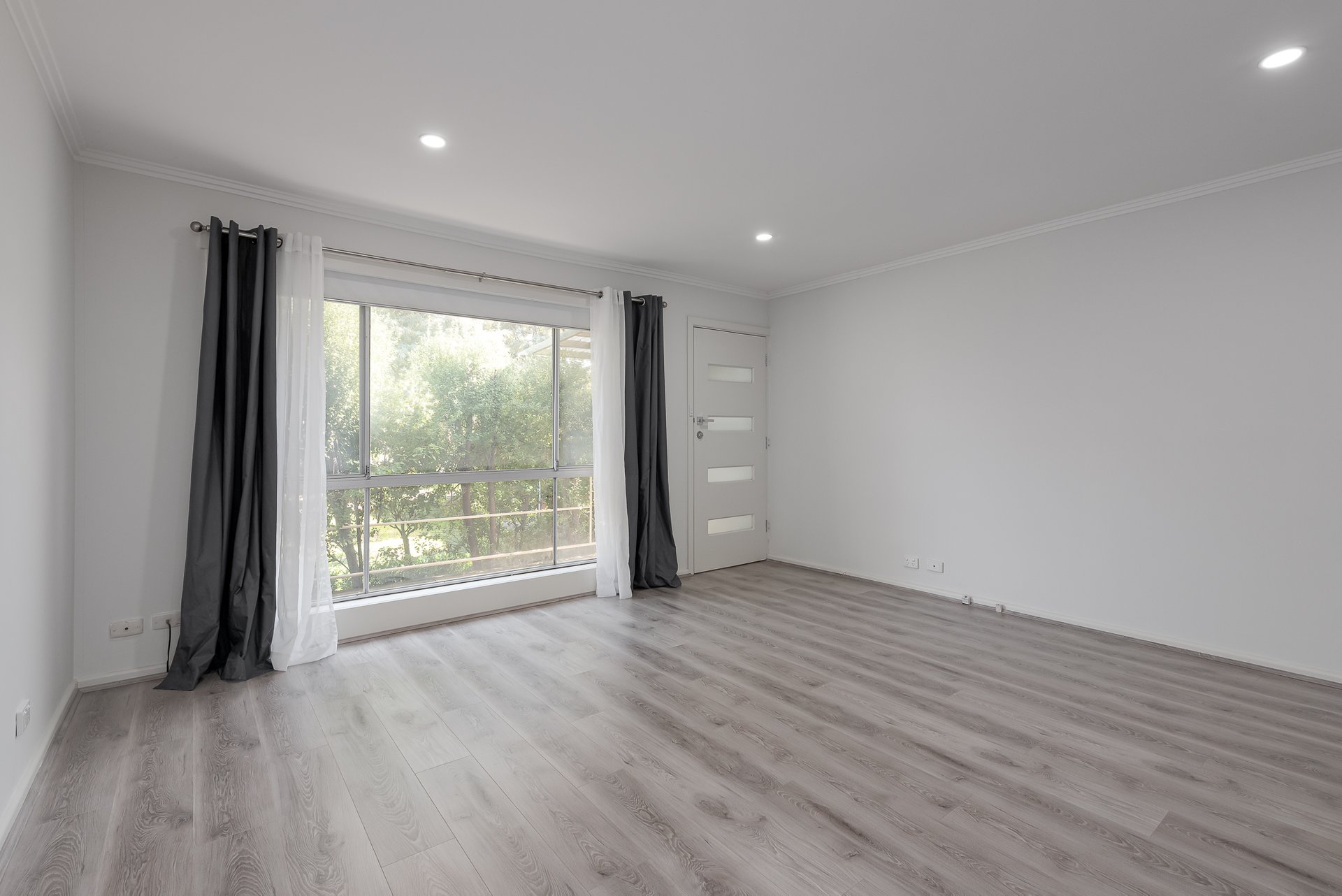 3/27 Grenfell Road, Mount Waverley image 2