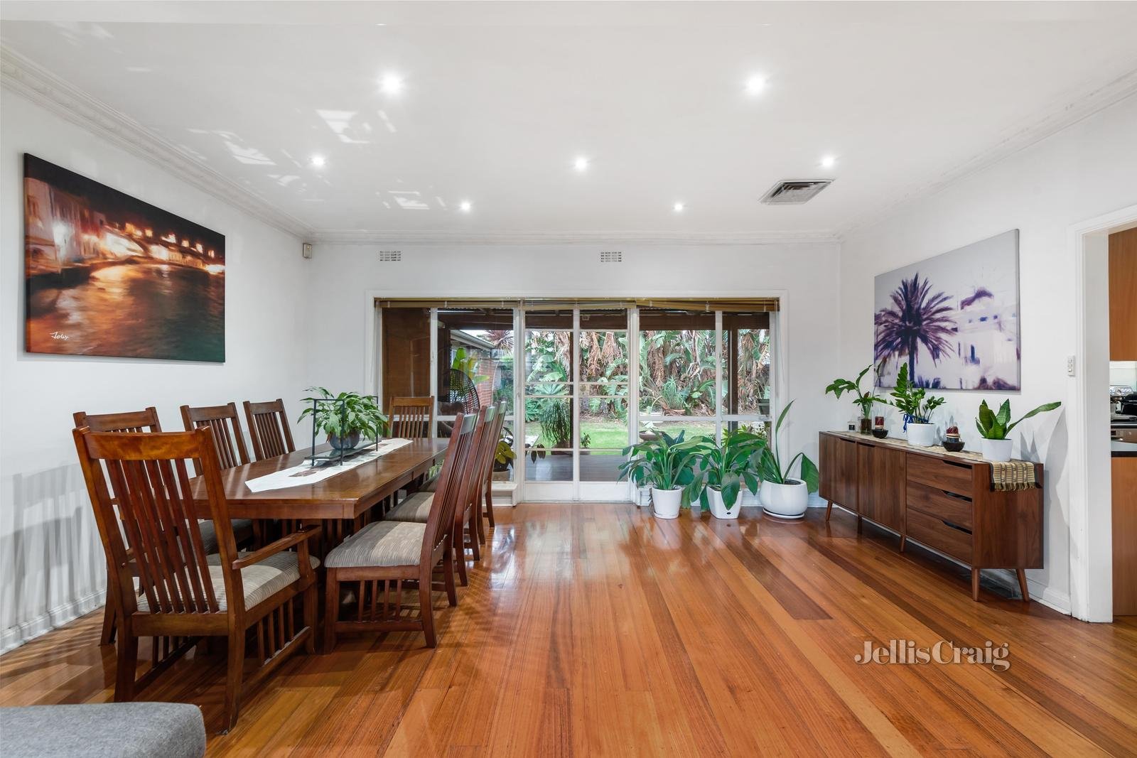 327 Mckinnon Road, Bentleigh East image 2
