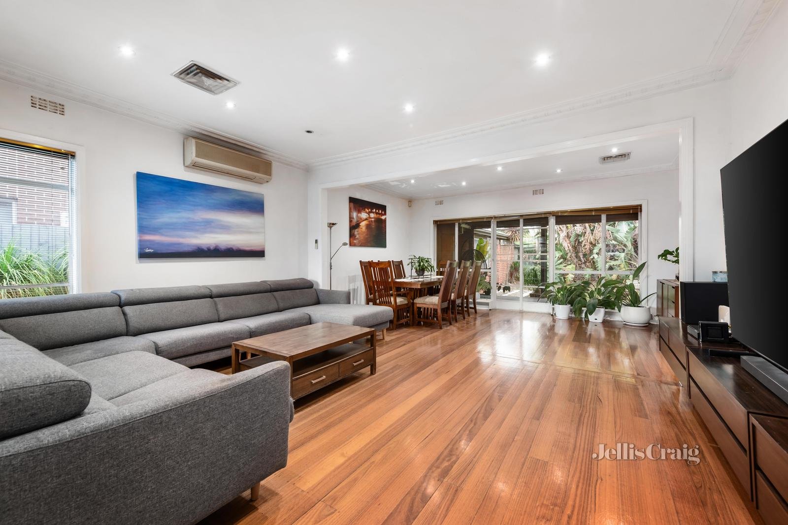 327 Mckinnon Road, Bentleigh East image 3
