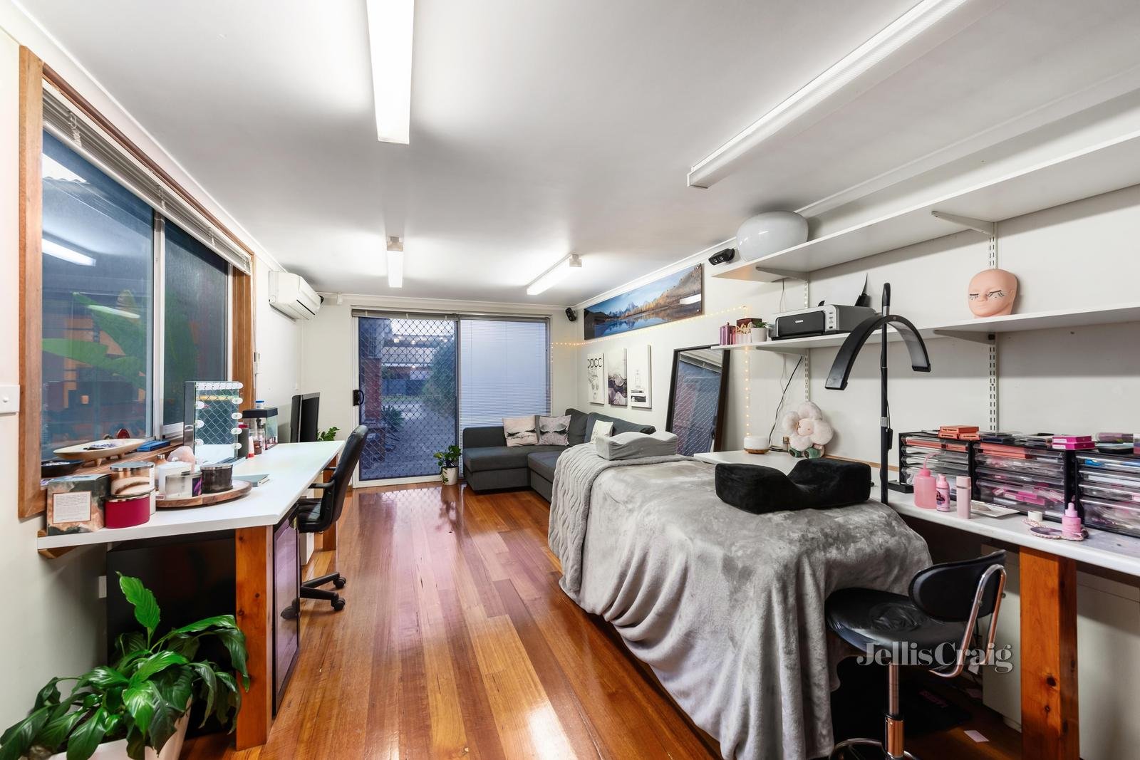 327 Mckinnon Road, Bentleigh East image 7