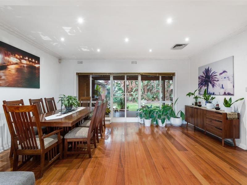 327 McKinnon Road, Bentleigh East image 2