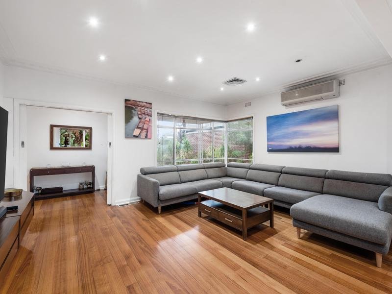 327 McKinnon Road, Bentleigh East image 3