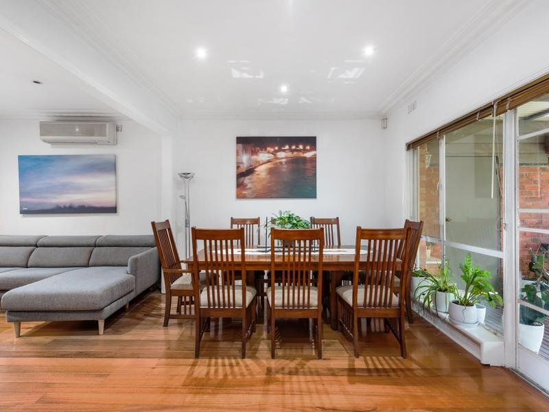 327 McKinnon Road, Bentleigh East image 4