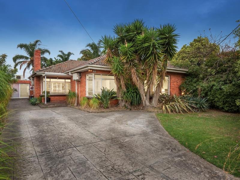 327 McKinnon Road, Bentleigh East image 11
